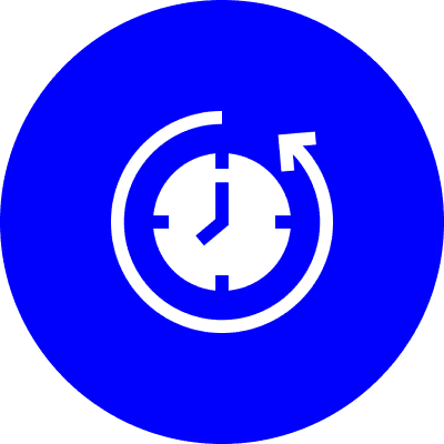 White clock with a circular arrow on a blue background.
